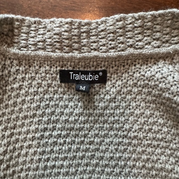 Gray Cable Knit Women's Sweater Medium - Picture 6 of 8